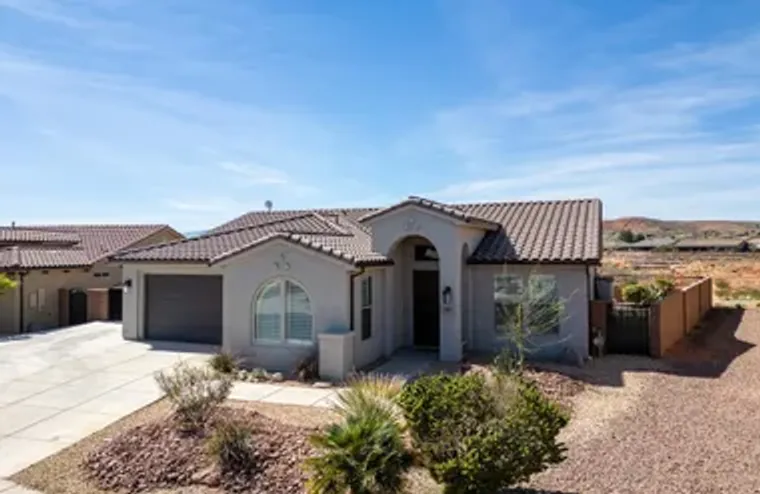 701 N MILLCREEK SPRINGS DR, WASHINGTON, ..., Washington, UT 84780