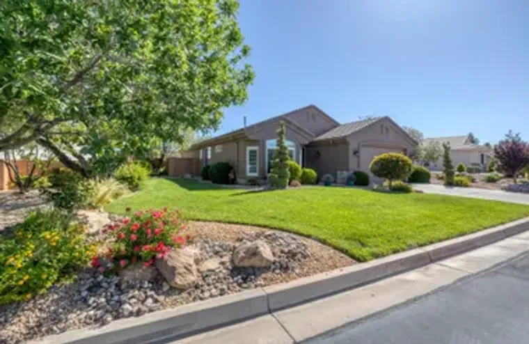 4433 S BROADMOOR DR, ST GEORGE, UT, 8479..., St George, UT 84790