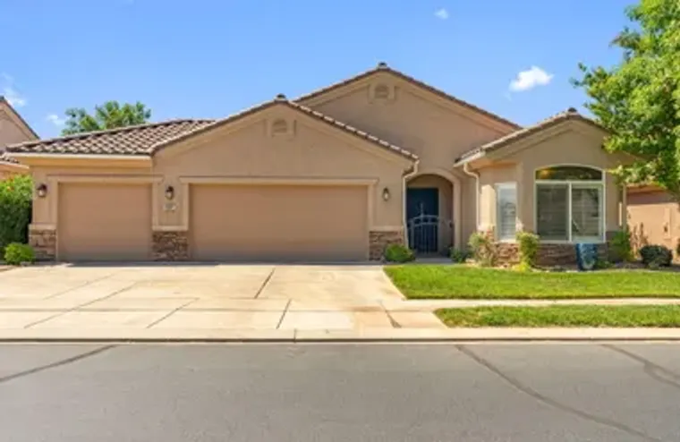 1601 W SUNKISSED DR, ST GEORGE, UT, 8479..., St George, UT 84790