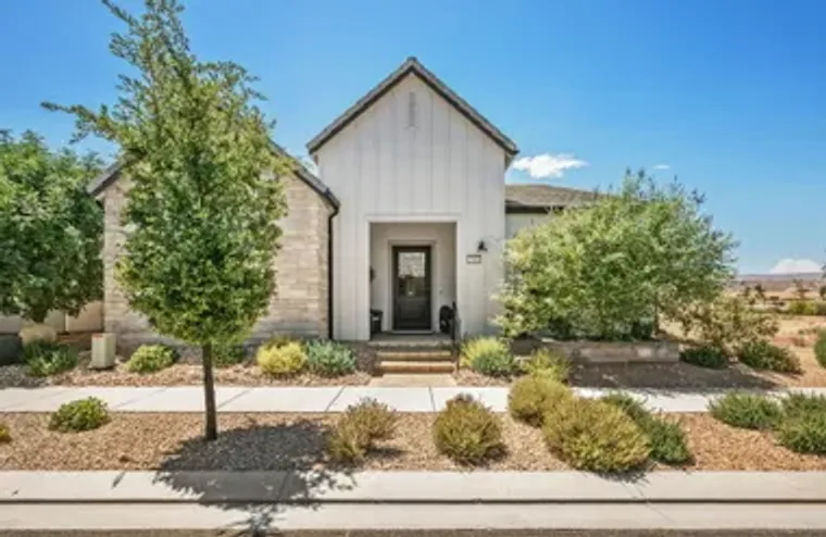 5588 S AGAVE PEAK LN, ST GEORGE, UT, 847..., St George, UT 84790