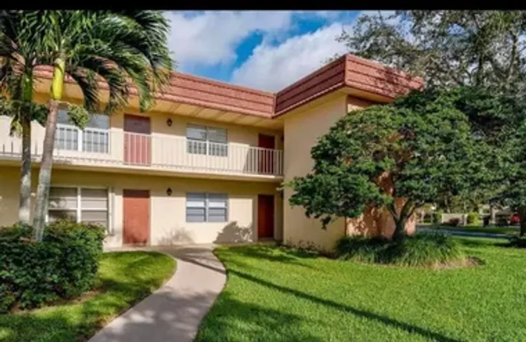 25 VISTA GARDENS TRL 204, VERO BEACH, FL..., Vero Beach, FL 32962