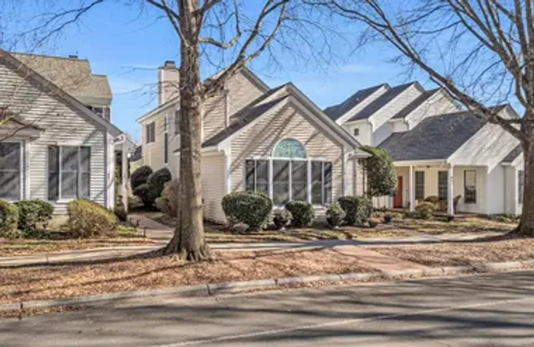 19 E CAMDEN, PITTSBORO, NC, 27312, Pittsboro, NC 27312