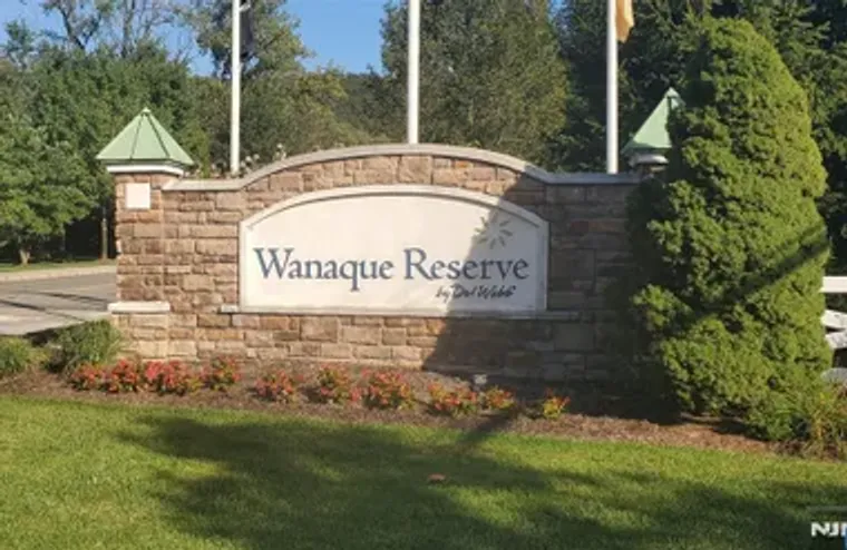 7414 WARRENS WAY DEEDED PARKING, WANAQUE..., Wanaque, NJ 07465