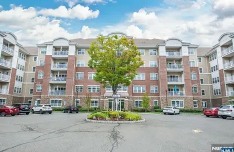 1116 WARRENS WAY, WANAQUE, NJ, 07465, Wanaque, NJ 07465