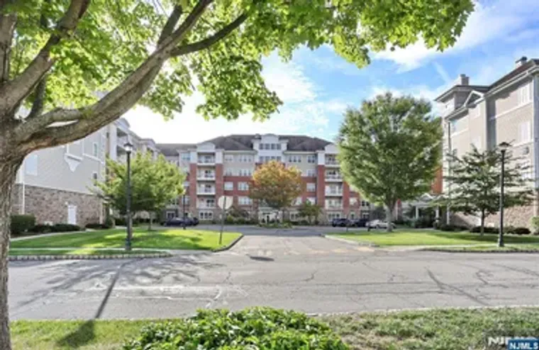 8415 WARRENS WAY, WANAQUE, NJ, 07465, Wanaque, NJ 07465