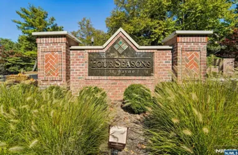 801 FOUR SEASONS DR, WAYNE, NJ, 07470, Wayne, NJ 07470