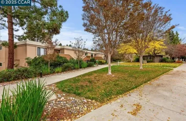 1857 GOLDEN RAIN RD 2, WALNUT CREEK, CA,..., Walnut Creek, CA 94595