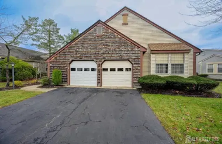 13 BENJAMIN FRANKLIN DR, MONROE, NJ, 088..., Monroe, NJ 08831