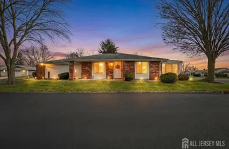 205 NEWPORT RD A, MONROE, NJ, 08831, Monroe, NJ 08831