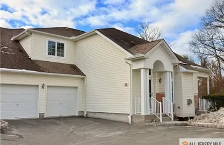 5201 SCHINDLER DR, SOUTH BRUNSWICK, NJ, ..., South Brunswick, NJ 08852