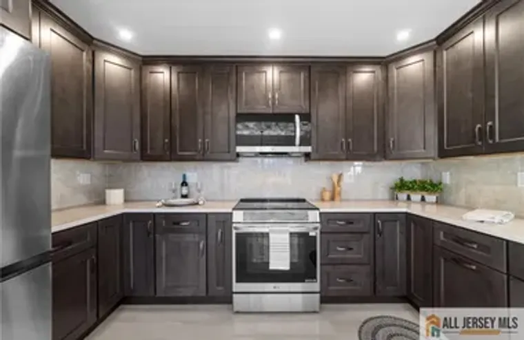 398 FUCHSIA PLZ 398C, MONROE, NJ, 08831, Monroe, NJ 08831