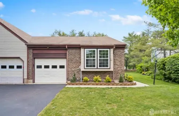 145 CONCORDIA CIR A, MONROE, NJ, 08831, Monroe, NJ 08831