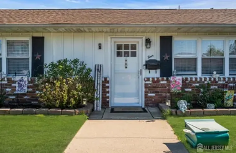 4 MICHIGAN DR, OLD BRIDGE, NJ, 07747, Old Bridge, NJ 07747