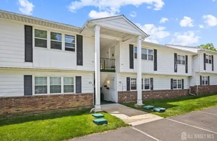 67 GALEWOOD DR B, OLD BRIDGE, NJ, 07747, Old Bridge, NJ 07747