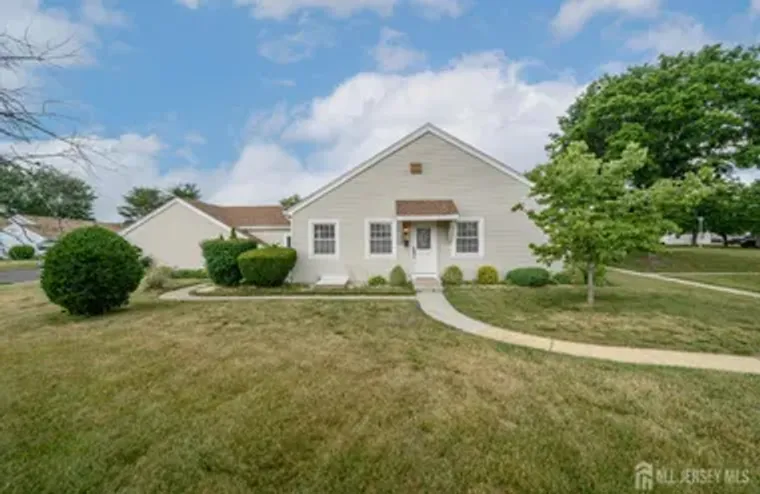41 PIAZZA SAN PAOLA A, FREEHOLD, NJ, 077..., Freehold, NJ 07728