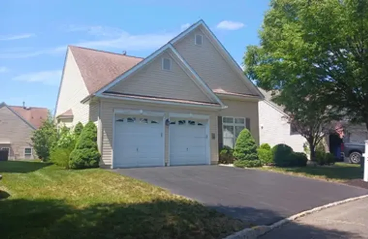 6 HOLLY MANOR CT, HELMETTA, NJ, 08828, Helmetta, NJ 08828