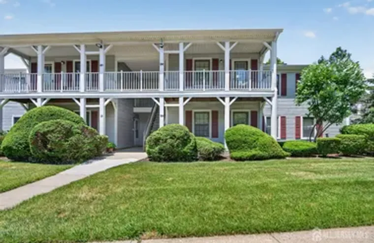 130 HATFIELD LN, EAST BRUNSWICK, NJ, 088..., East Brunswick, NJ 08816