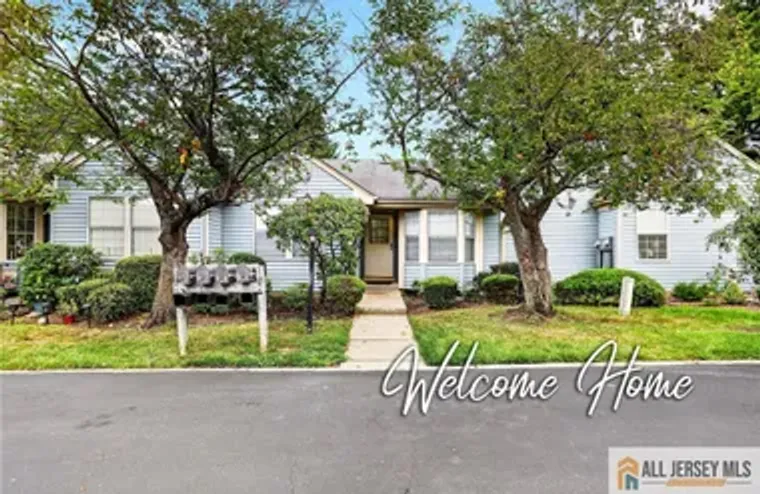4 JAMES MADISON CT B, MONROE, NJ, 08831, Monroe, NJ 08831