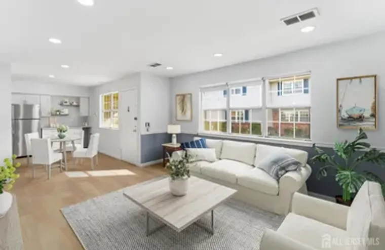 4 HAWAII CT, OLD BRIDGE, NJ, 07747, Old Bridge, NJ 07747