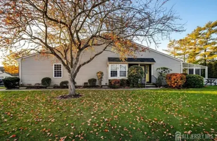 3-A SURREY CT, MONROE, NJ, 08831, Monroe, NJ 08831