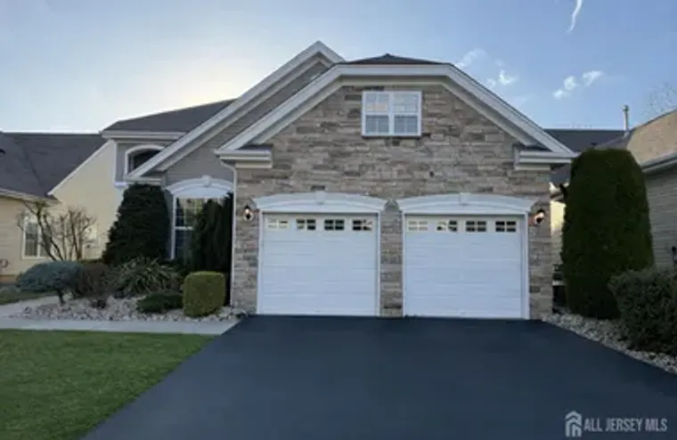 56 LAKEHURST WAY, MONROE, NJ, 08831, Monroe, NJ 08831