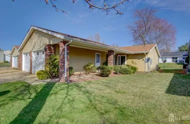 370-B DURANTA PLZ, MONROE, NJ, 08831, Monroe, NJ 08831