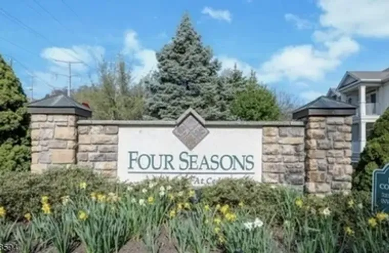 811 HOLLY LN, CEDAR GROVE, NJ, 07009, Cedar Grove, NJ 07009