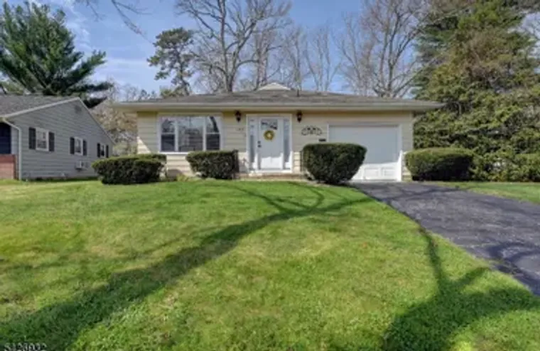 123 COLUMBINE CIR, TOMS RIVER TOWNSHIP, ..., Toms River Township, NJ 08755