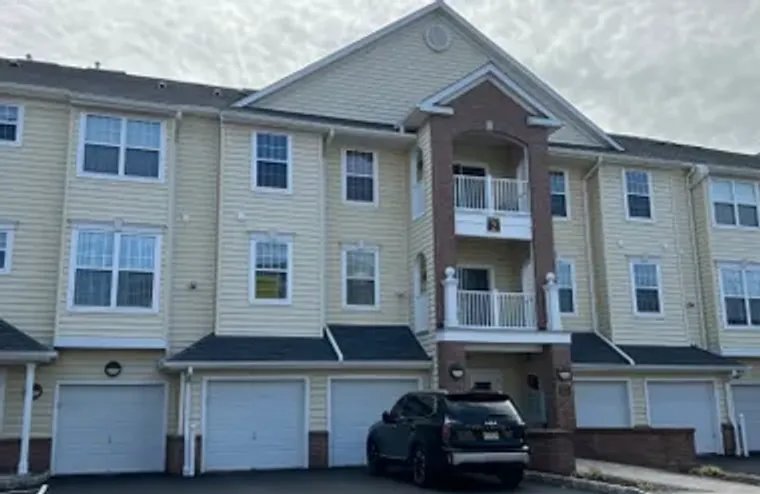 2206 AMBASSADOR CT, FRANKLIN TWP., NJ, 0..., Franklin Twp., NJ 08873