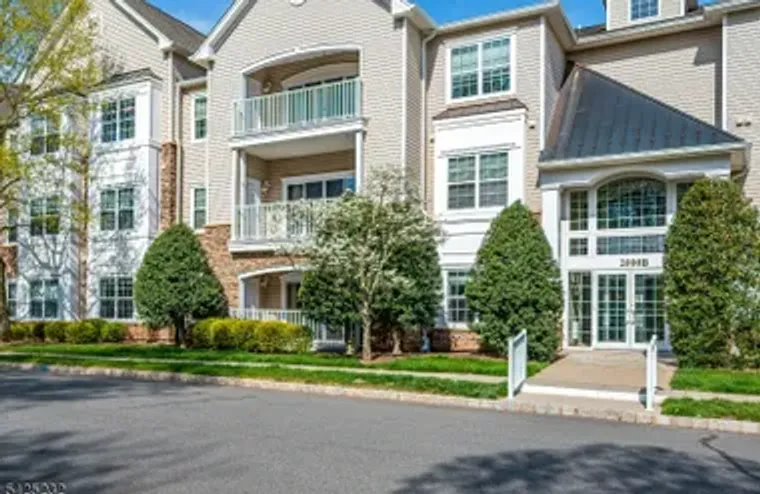 2108 CONRAD WAY, FRANKLIN TWP., NJ, 0887..., Franklin Twp., NJ 08873