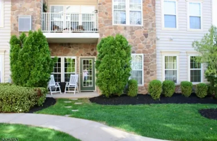 2 STEELE PL 202, HILLSBOROUGH TWP., NJ, ..., Hillsborough Twp., NJ 08844