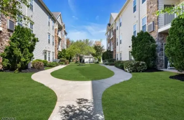 2 STEELE PL 202, HILLSBOROUGH TWP., NJ, ..., Hillsborough Twp., NJ 08844