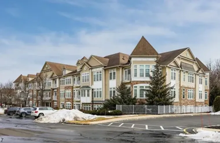 2207 CEDAR VILLAGE BLVD, EAST BRUNSWICK,..., East Brunswick, NJ 08816