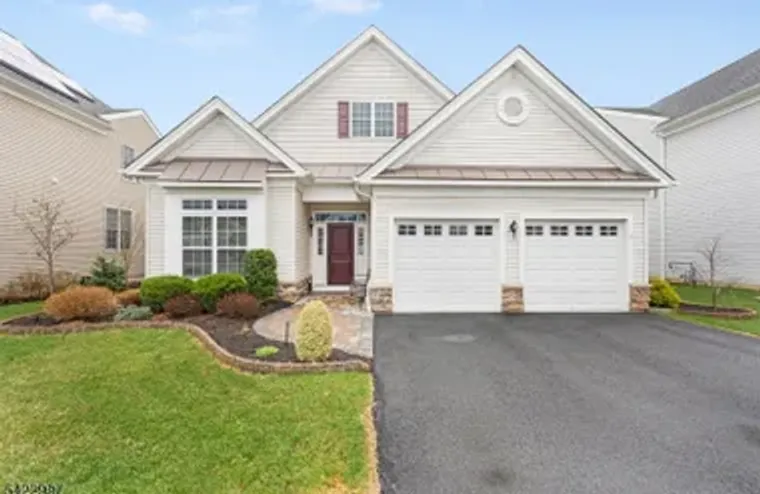 56 DRAKE WAY, MOUNT OLIVE TWP., NJ, 0783..., Mount Olive Twp., NJ 07836