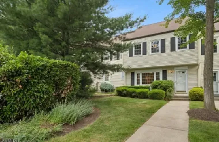 46 PEMBROKE DR, MENDHAM BORO, NJ, 07945, Mendham Boro, NJ 07945