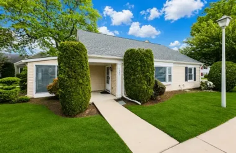 243 MAYFLOWER WAY, MONROE TWP., NJ, 0883..., Monroe Twp., NJ 08831