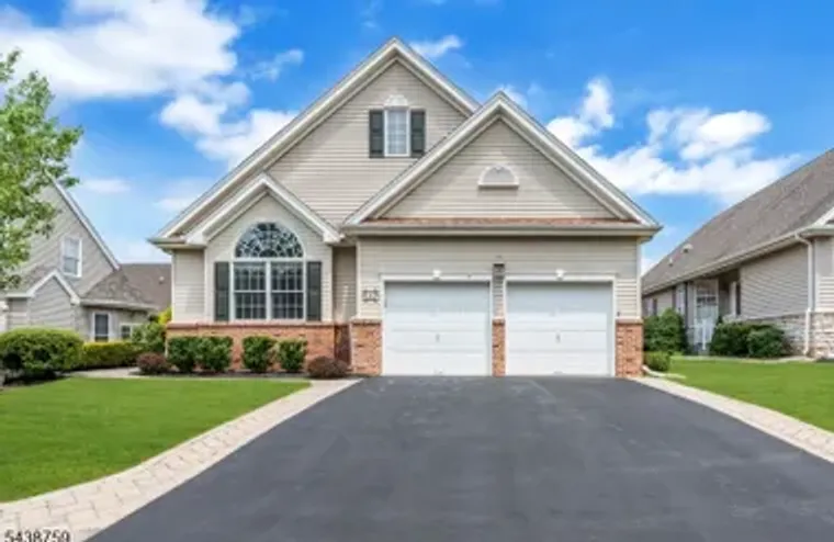 4 ABRAMS CT, FRANKLIN TWP., NJ, 08873, Franklin Twp., NJ 08873