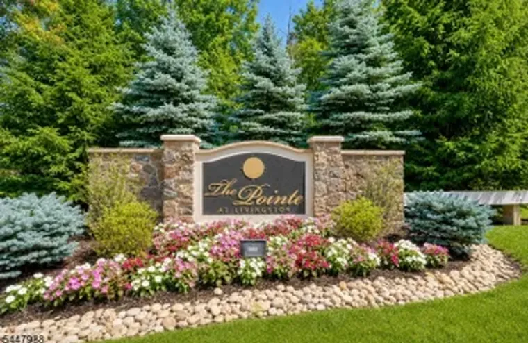 5103 POINTE GATE DR, LIVINGSTON TWP., NJ..., Livingston Twp., NJ 07039