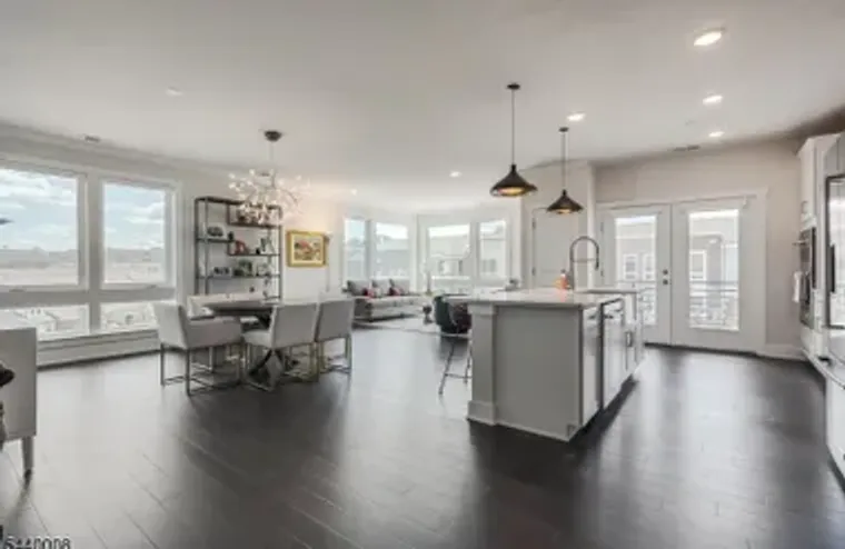 3 VANDERBILT BLVD 402, FLORHAM PARK BORO..., Florham Park Boro, NJ 07932