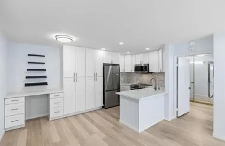 12555 OAKS NORTH DR UNIT 203, SAN DIEGO,..., San Diego, CA 92128