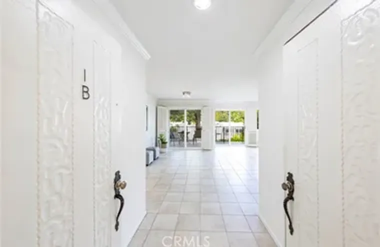 2370 VIA MARIPOSA 1B, LAGUNA WOODS, CA, ..., Laguna Woods, CA 92637