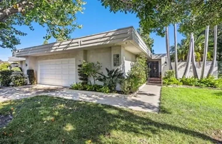 5592 AVENIDA SOSIEGA B, LAGUNA WOODS, CA..., Laguna Woods, CA 92637