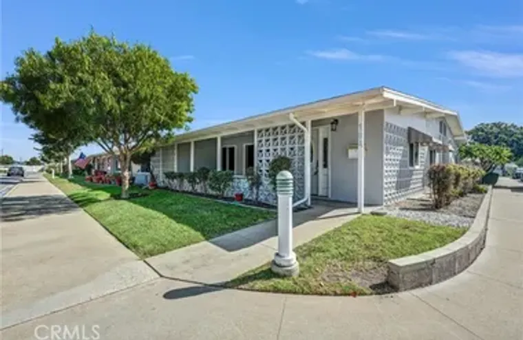 13720 CANOE BROOK DR APT 18A, SEAL BEACH..., Seal Beach, CA 90740