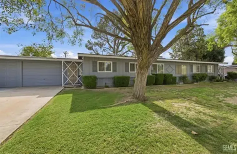 900 RIVER OAKS DR, BAKERSFIELD, CA, 9330..., Bakersfield, CA 93309