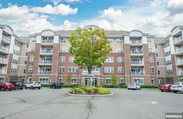 1116 WARRENS WAY, WANAQUE, NJ, 07465, Wanaque, NJ 07465