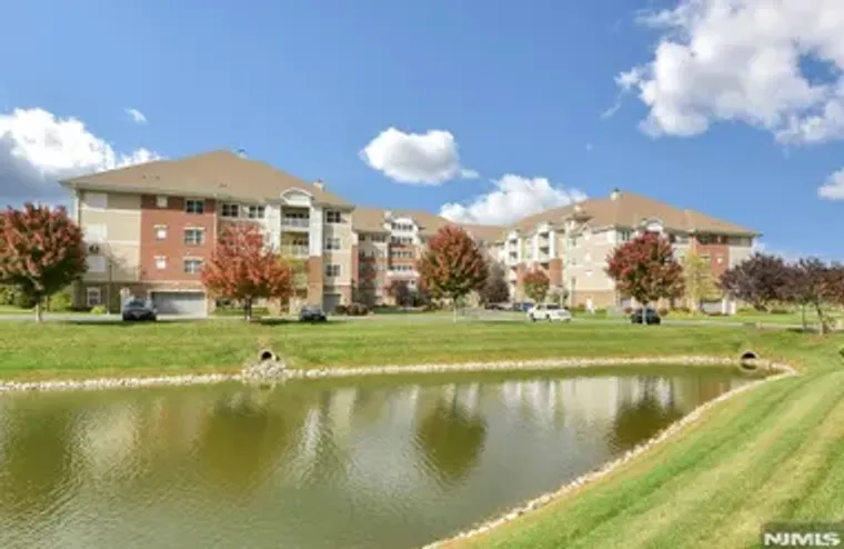 5201 WARRENS WAY, WANAQUE, NJ, 07465, Wanaque, NJ 07465