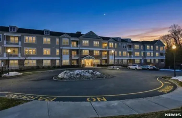 5208 VETERANS DR, ROCKAWAY TOWNSHIP, NJ,..., Rockaway Township, NJ 07885