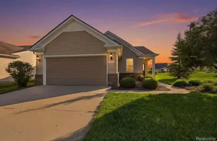 9370 SAND HILL DR, GRANDBLANCCHARTERTOWN..., Grandblancchartertownship_genesee, MI 48439