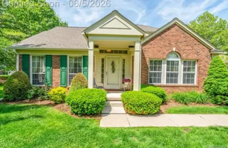 49105 HAWKSBURRY RD, CANTONCHARTERTOWNSH..., Cantonchartertownship_wayne, MI 48188