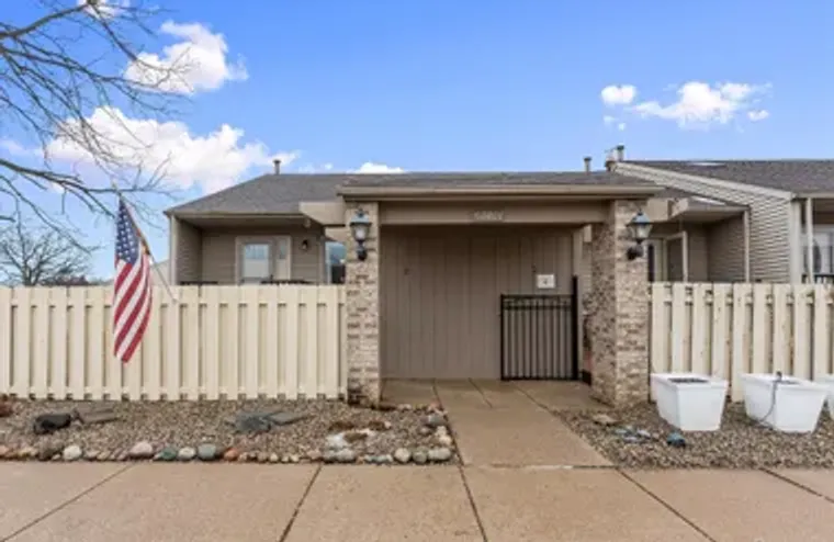 62401 RALEIGH CT 1, SOUTHLYONCITY_OAKLAN..., Southlyoncity_oakland, MI 48178